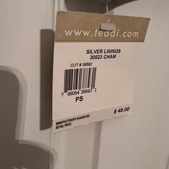 NWT Teddi Western Denim Pearl Button-Up Shirt Floral Embroidery Long Sleeves PS - Picture 14 of 14